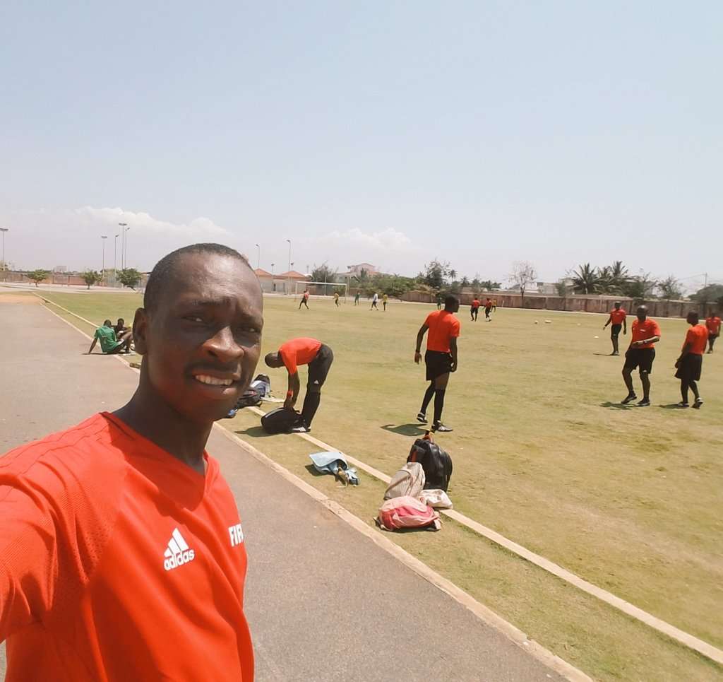 كوملانفي أكلاسو