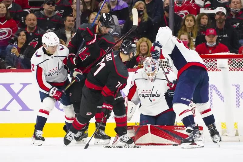 ?i=reuters%2f2021-11-28%2f2021-11-28t211355z_122503675_mt1usatoday17250123_rtrmadp_3_nhl-washington-capitals-at-carolina-hurricanes_reuters