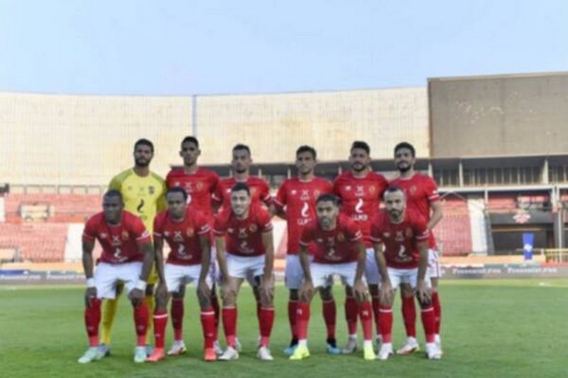 لاعبو الأهلي