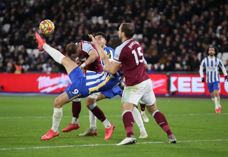 2021-12-01t212141z_1112810482_up1ehc11nc4qz_rtrmadp_3_soccer-england-whu-brh-report_reuters