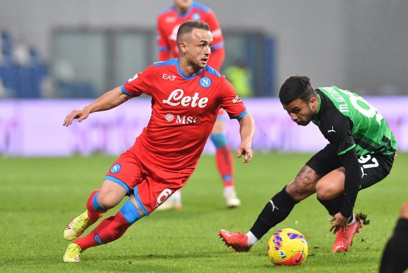 2021-12-01t211347z_720161117_up1ehc11myxq1_rtrmadp_3_soccer-italy-sas-nap-report_reuters