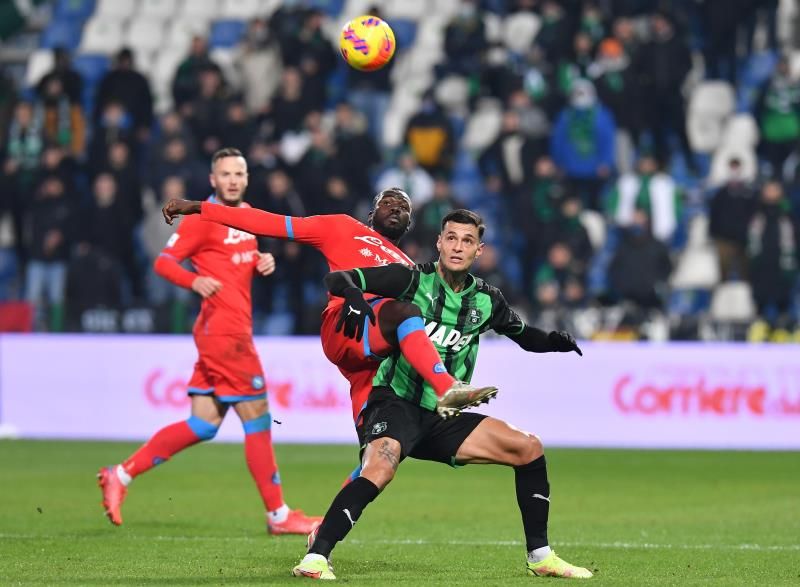 2021-12-01t204350z_2096572913_up1ehc11lkzlm_rtrmadp_3_soccer-italy-sas-nap-report_reuters