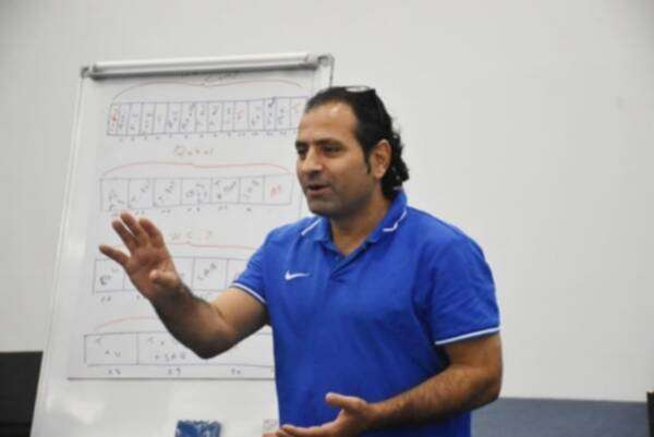 بكري كنيفاتي