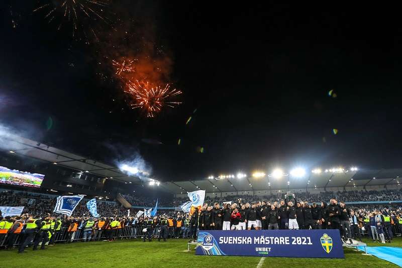 من تتويج فريق مالمو 