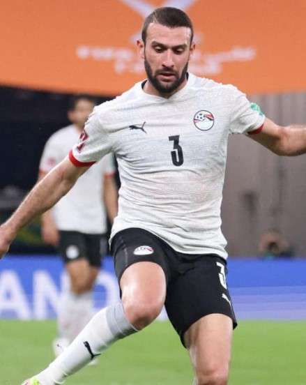 عمر كمال عبد الواحد