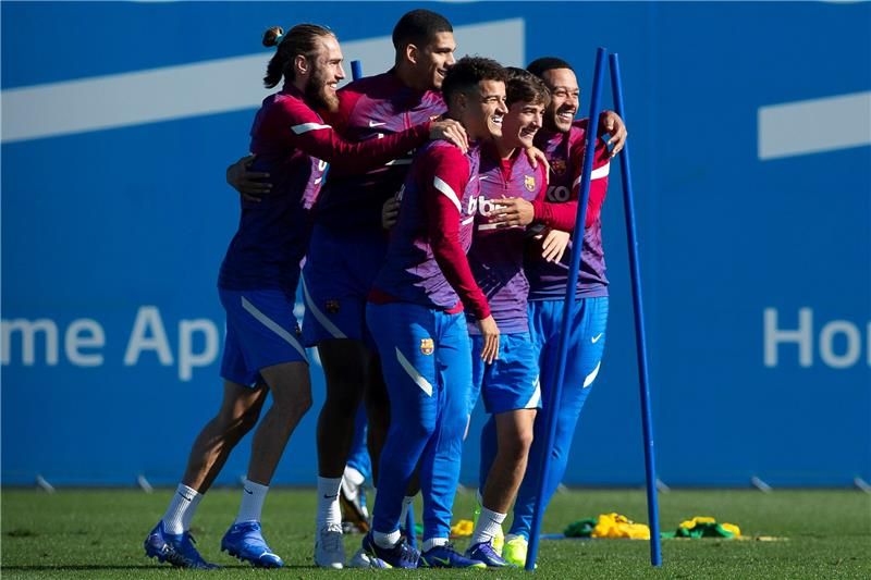 لاعبو برشلونة