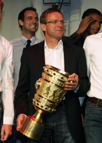 2011-05-222011-05-22t022847z_01_ina103_rtridsp_3_soccer-germany_reuters