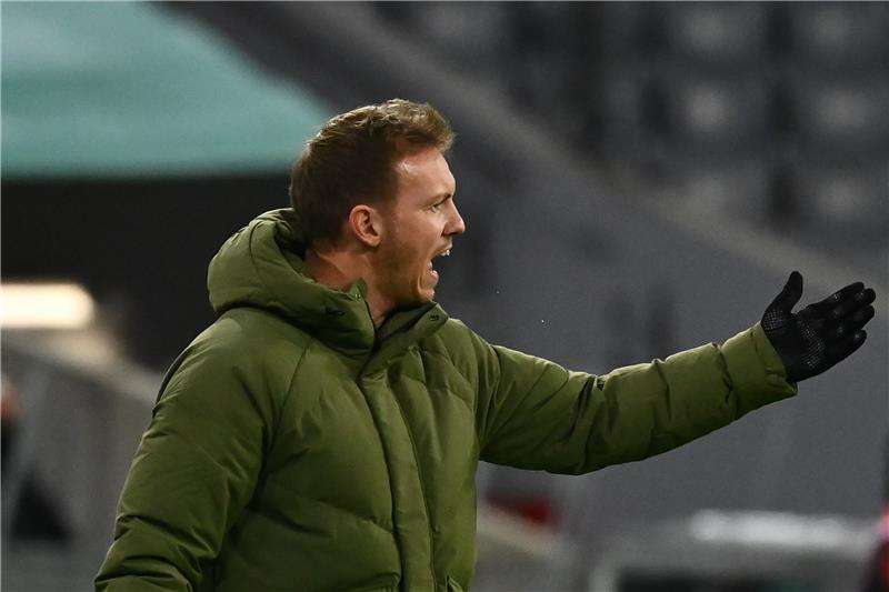 جوليان ناجلسمان