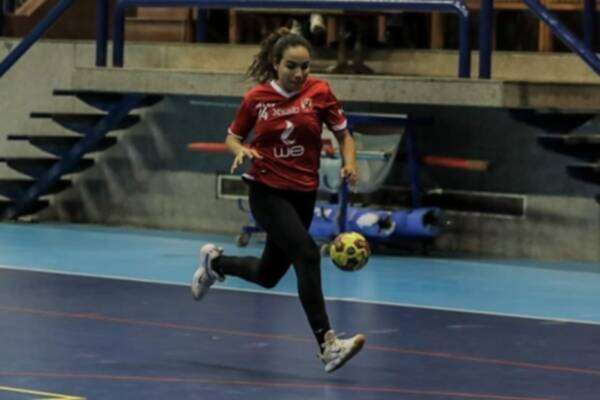 لاعبة الأهلي