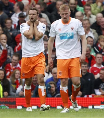 2011-05-222011-05-22t164358z_01_pnn27_rtridsp_3_soccer-england_reuters