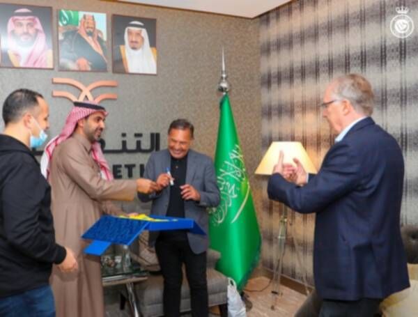 من استقبال روسو