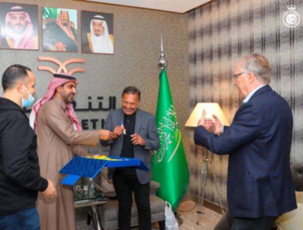 من استقبال روسو