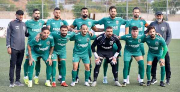 لاعبو الحكمة