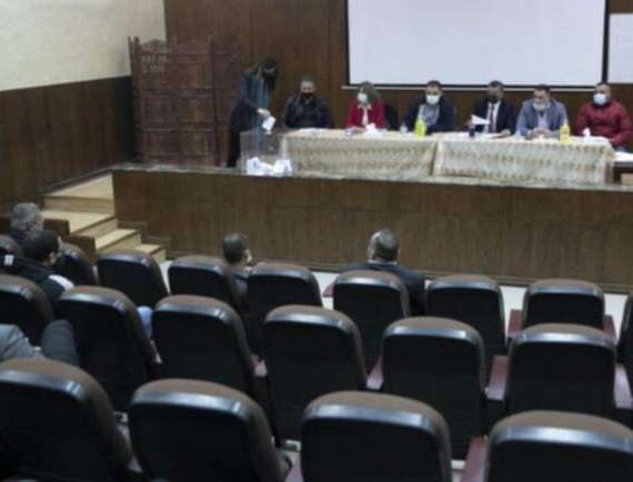 من الانتخابات