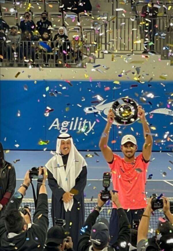 هادي حبيب من التتويج