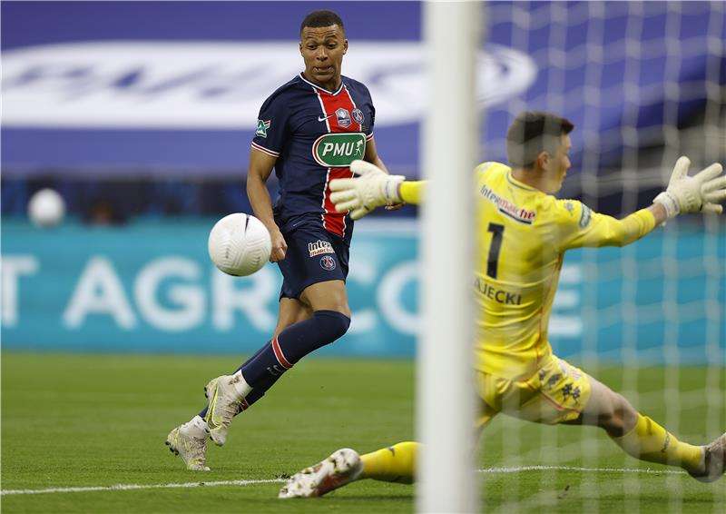 من لقاء سابق بين الفريقين