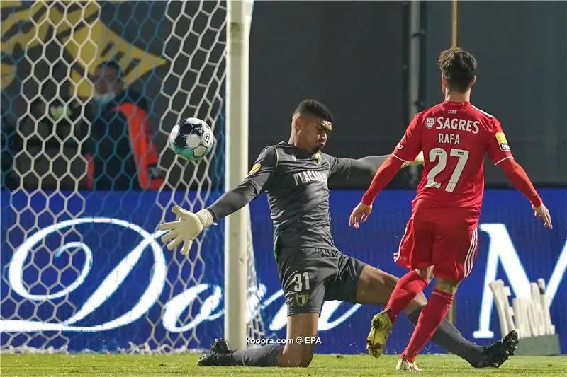 ?i=epa%2fsoccer%2f2021-12%2f2021-12-12%2f2021-12-12-09639033_epa