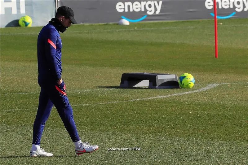 ?i=epa%2fsoccer%2f2021-12%2f2021-12-11%2f2021-12-11-09635638_epa