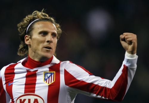 2011-05-242011-05-24t123143z_01_sin007_rtridsp_3_soccer-forlan-offer_reuters