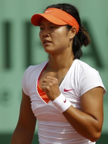2011-05-242011-05-24t101639z_01_saa11_rtridsp_3_tennis-open-women_reuters