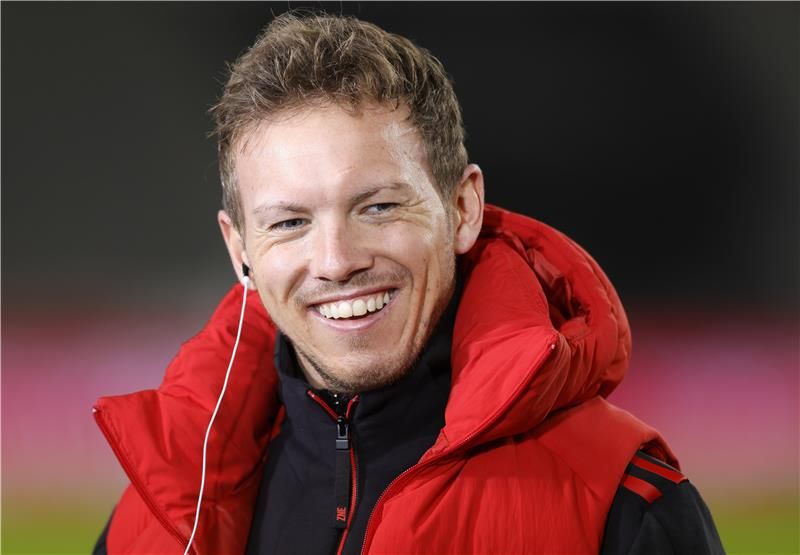 جوليان ناجلسمان