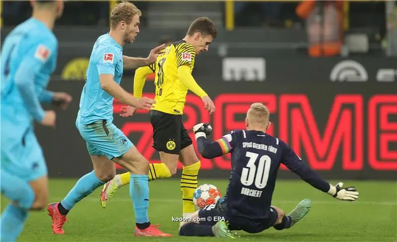 ?i=epa%2fsoccer%2f2021-12%2f2021-12-15%2f2021-12-15-09644060_epa