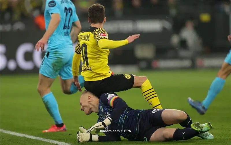 ?i=epa%2fsoccer%2f2021-12%2f2021-12-15%2f2021-12-15-09643989_epa