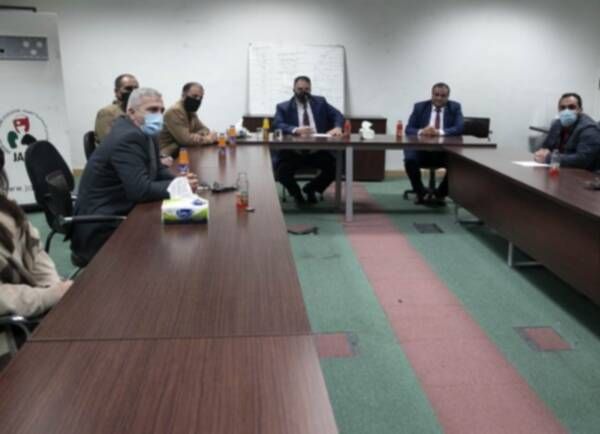 من الاجتماع