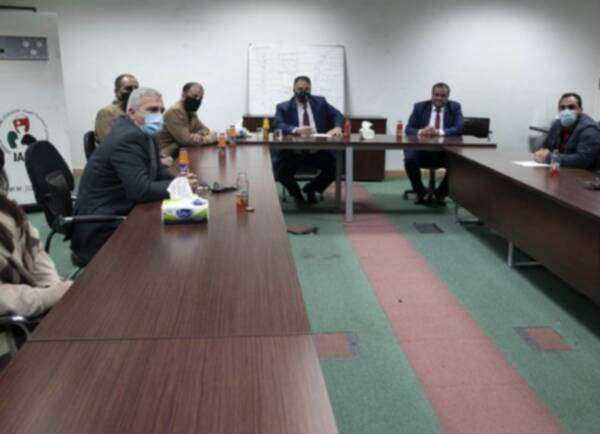 من الاجتماع