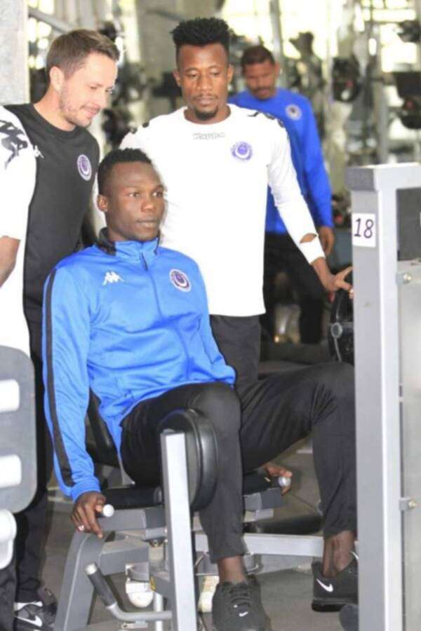 لاعبو الهلال