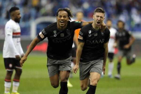 لاعبو الهلال