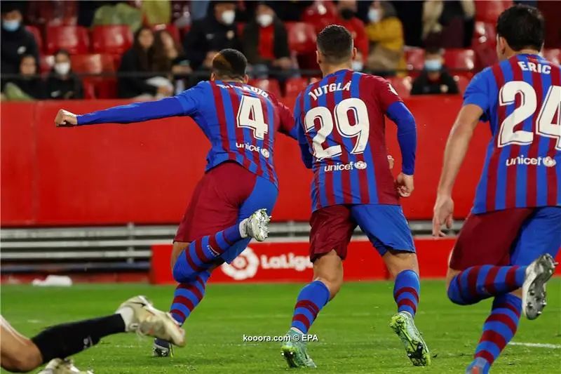 ?i=epa%2fsoccer%2f2021-12%2f2021-12-21%2f2021-12-21-09653105_epa