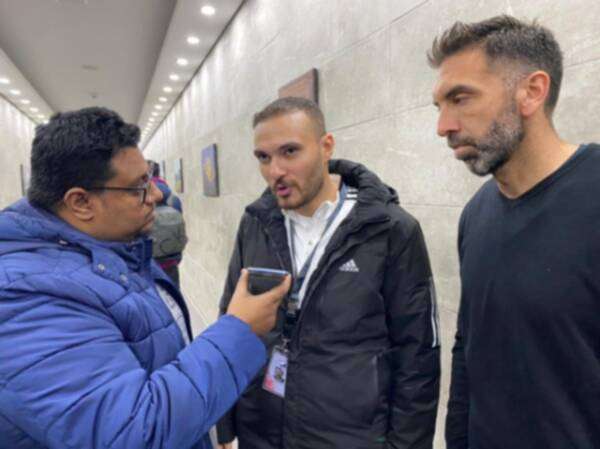 براون مع مراسل كووورة