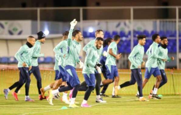 لاعبو الفتح