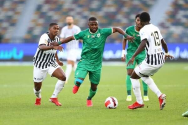 من مباراة الجزيرة وخورفكان 