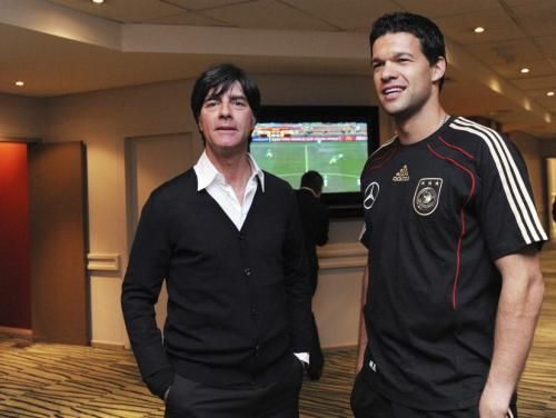 2010-07-01t192926z_01_fab03_rtridsp_3_soccer-world_reuters