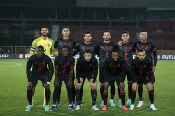 لاعبو الأهلي