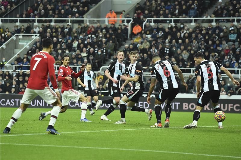 نيوكاسل ومانشستر يونايتد