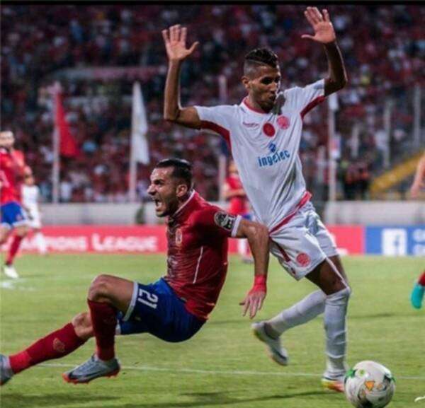 محمد أوناجم مع الوداد ضد الأهلي