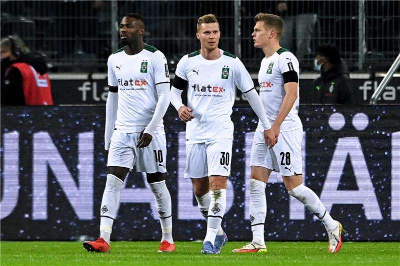 جينتر (على اليمين)