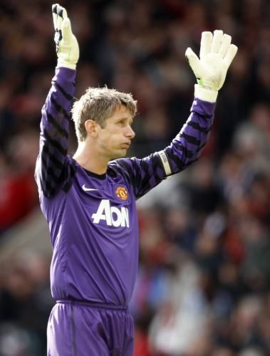 2011-05-222011-05-22t170952z_01_pnn24_rtridsp_3_soccer-england_reuters