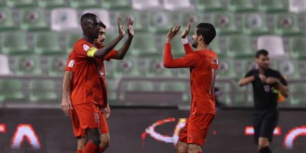 لاعبو الدحيل