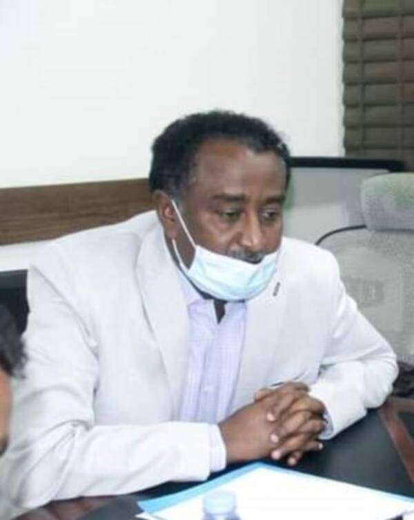 إسماعيل عثمان