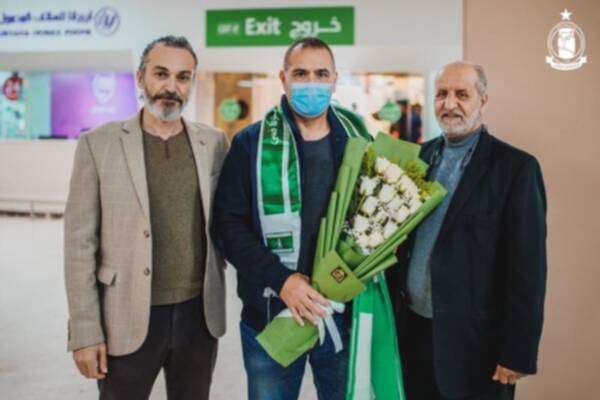 وصول المدرب فتحي الجبال - نقلا عن صفحة النادي