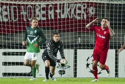 2010-10-20-00000102403785