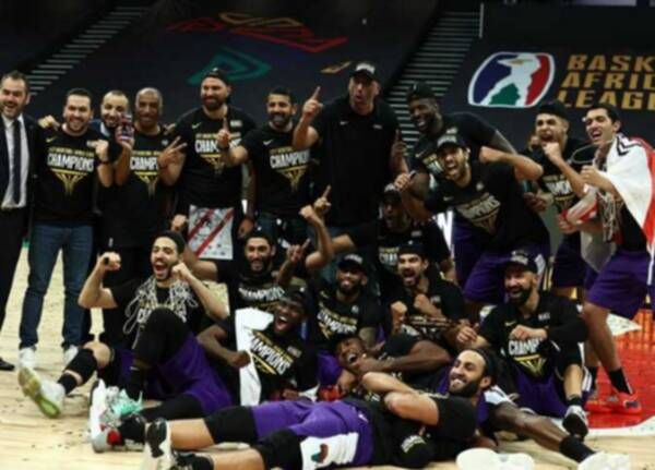 من تتويج الزمالك ببطولة أفريقيا