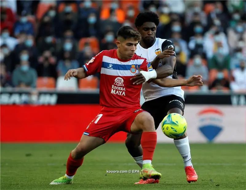 ?i=albums%2fmatches%2f2476936%2f2021-12-31-09661417_epa