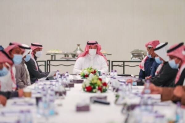 من الاجتماع