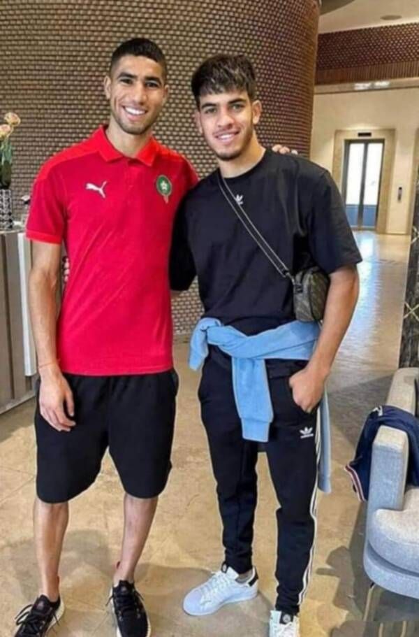 الزلزولي وأشرف حكيمي