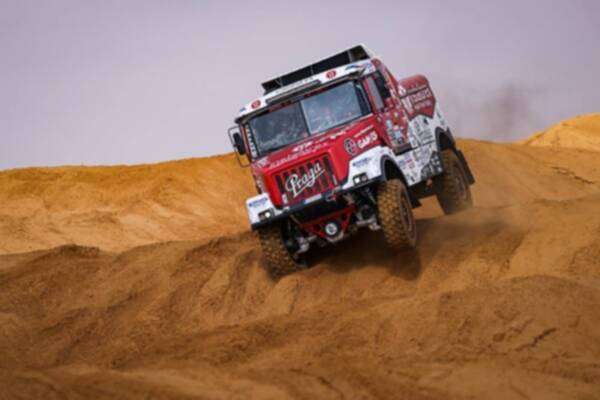 من السباقات